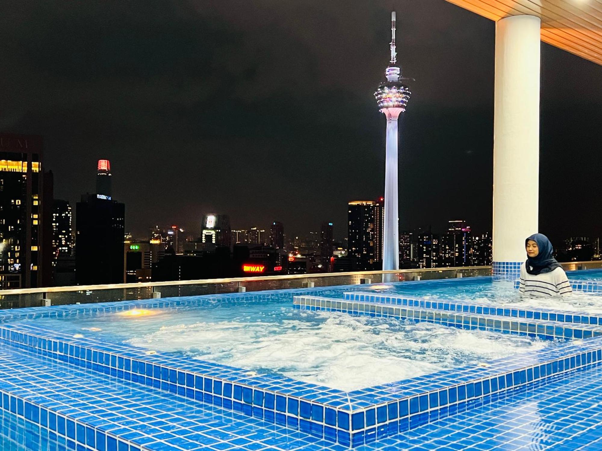 The Infinitum Kualalumpur Skypool Hotel Куала-Лумпур Экстерьер фото